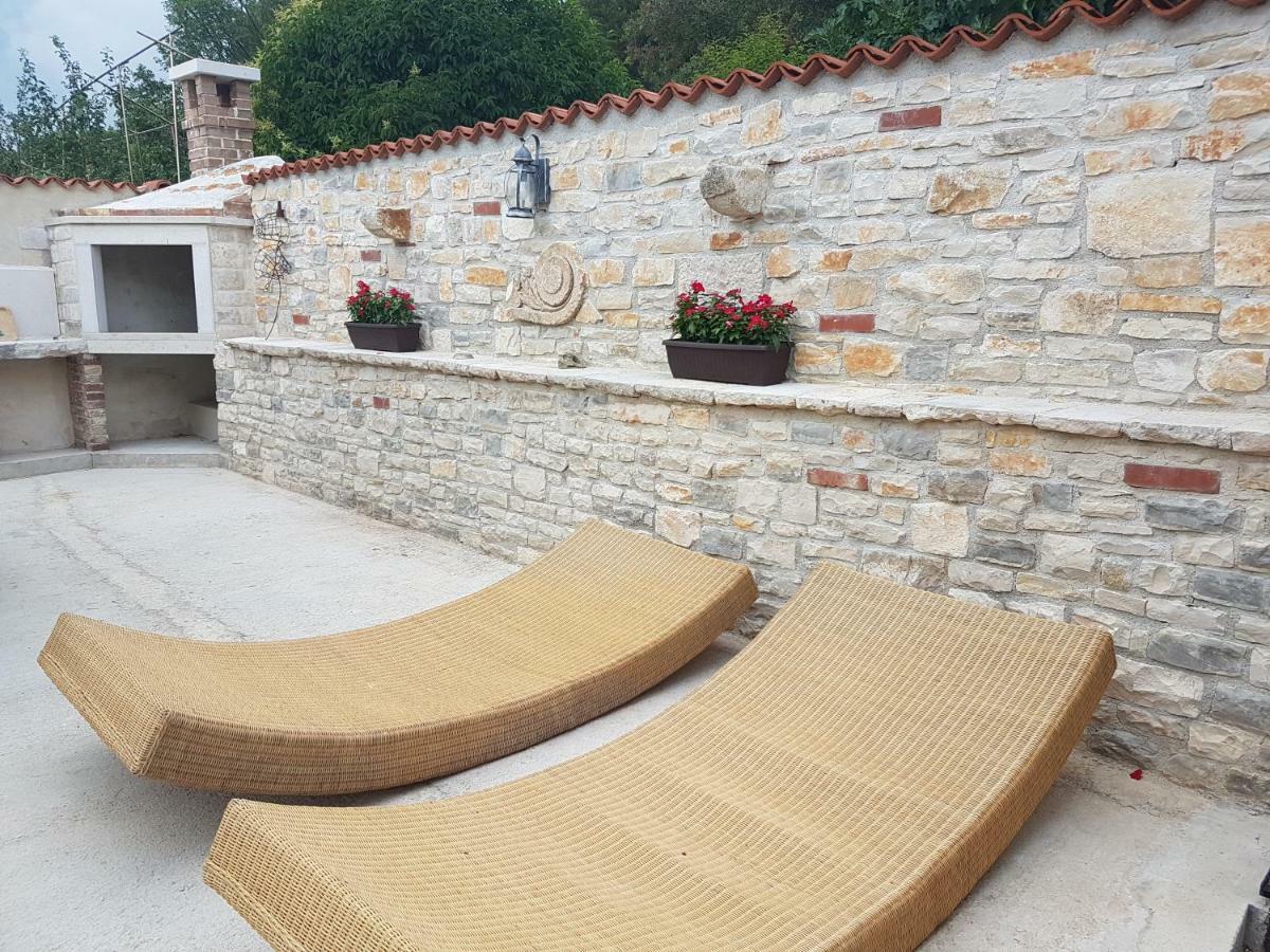 Wellness Apartman Kaiser Pula Exterior photo