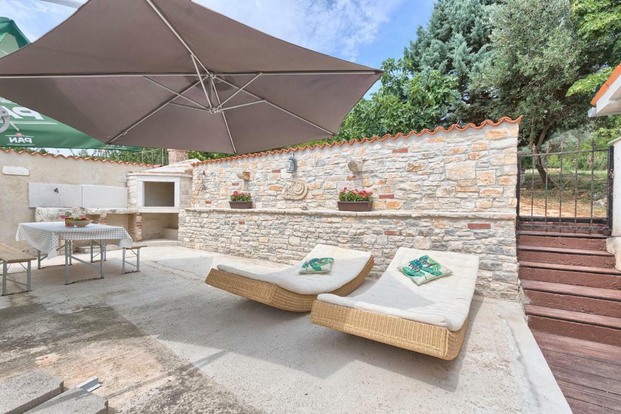 Wellness Apartman Kaiser Pula Exterior photo